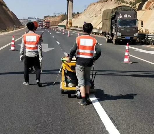 云南怎样找道路交通标线划线的专业施工队？